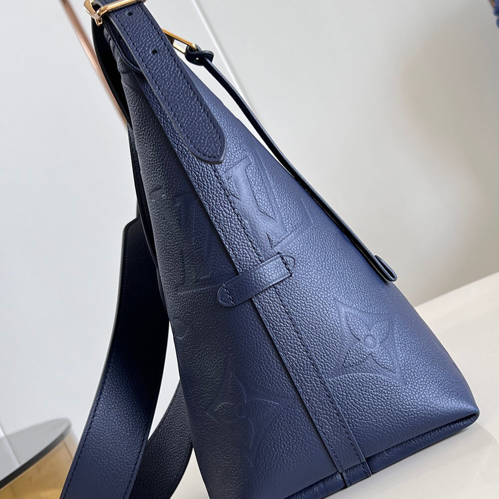 LV CarryAll MM