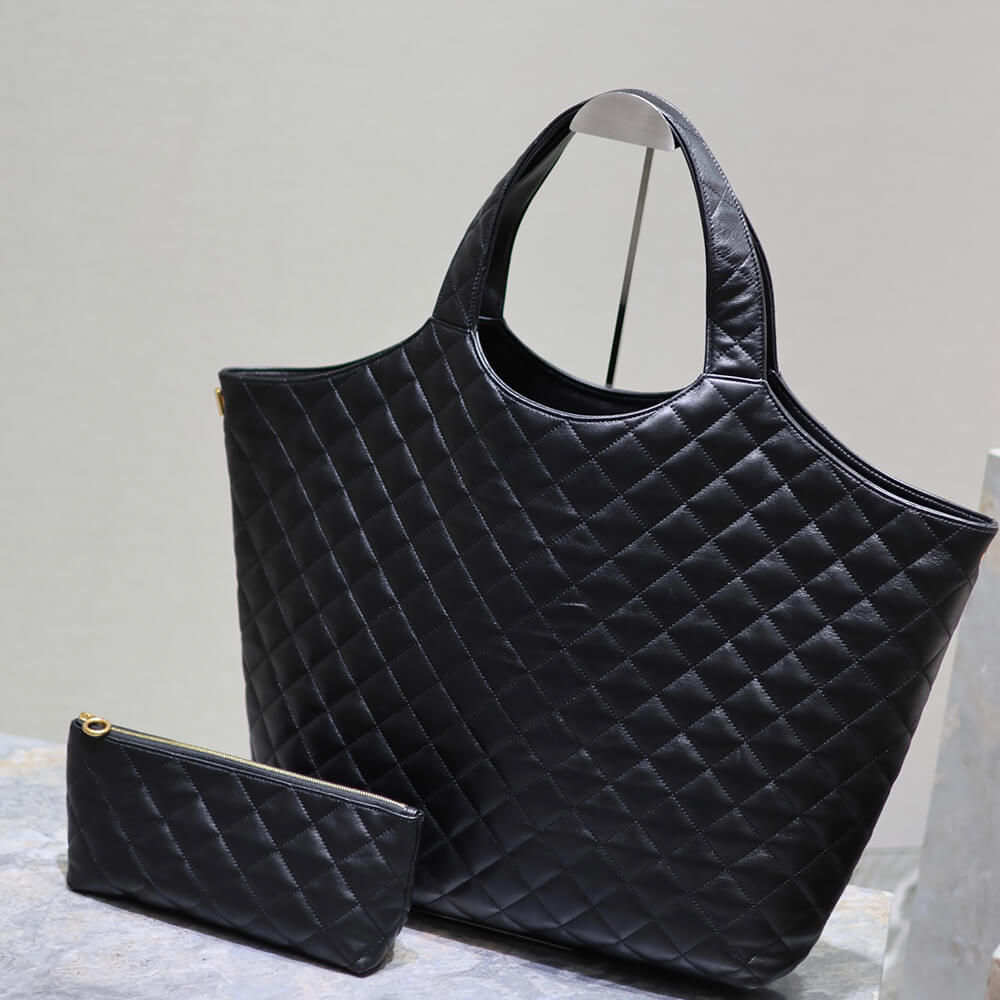 Y51 ICARE maxi shopping bag in quilted lambskin