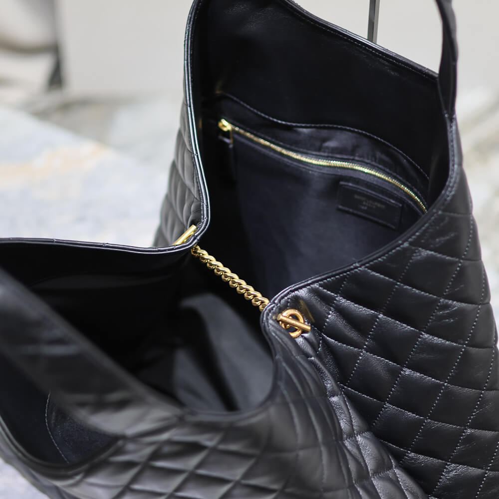 Y51 ICARE maxi shopping bag in quilted lambskin