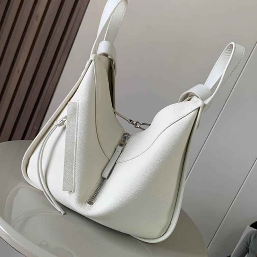 Small Hammock bag in soft grained calfskin(HIGH-END GRADE)