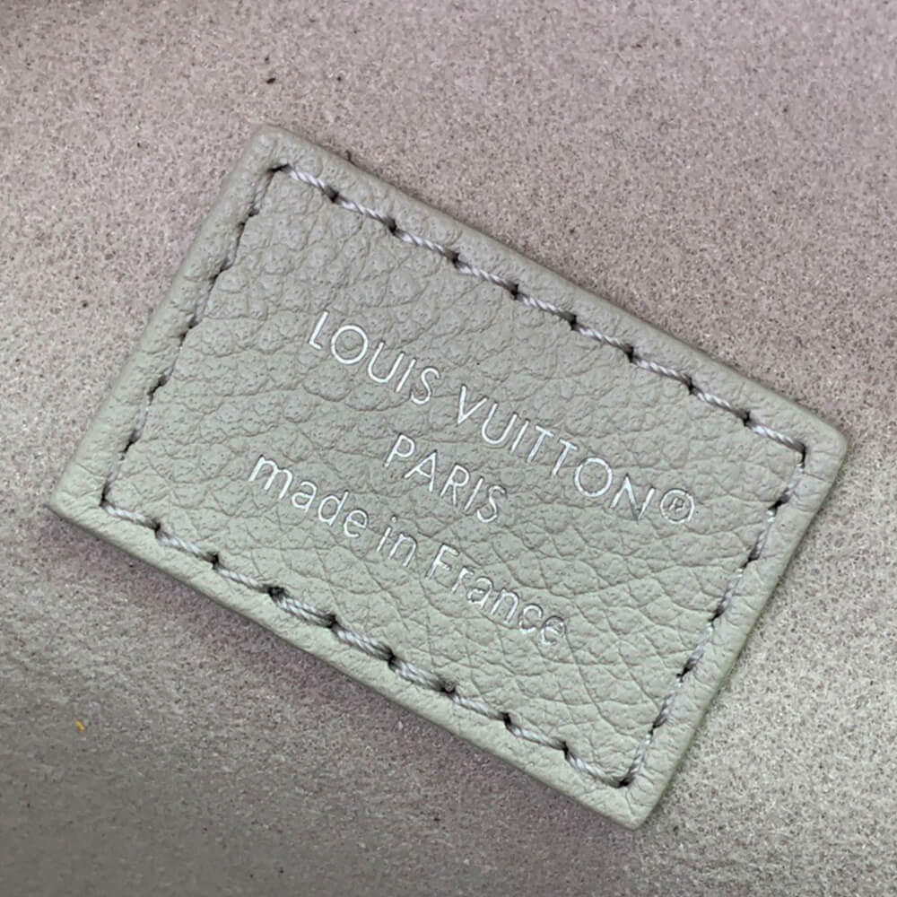 LV Vanity Chain Pouch(HIGH-END GRADE)