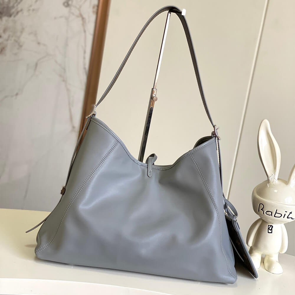 LV Carryall Vibe MM